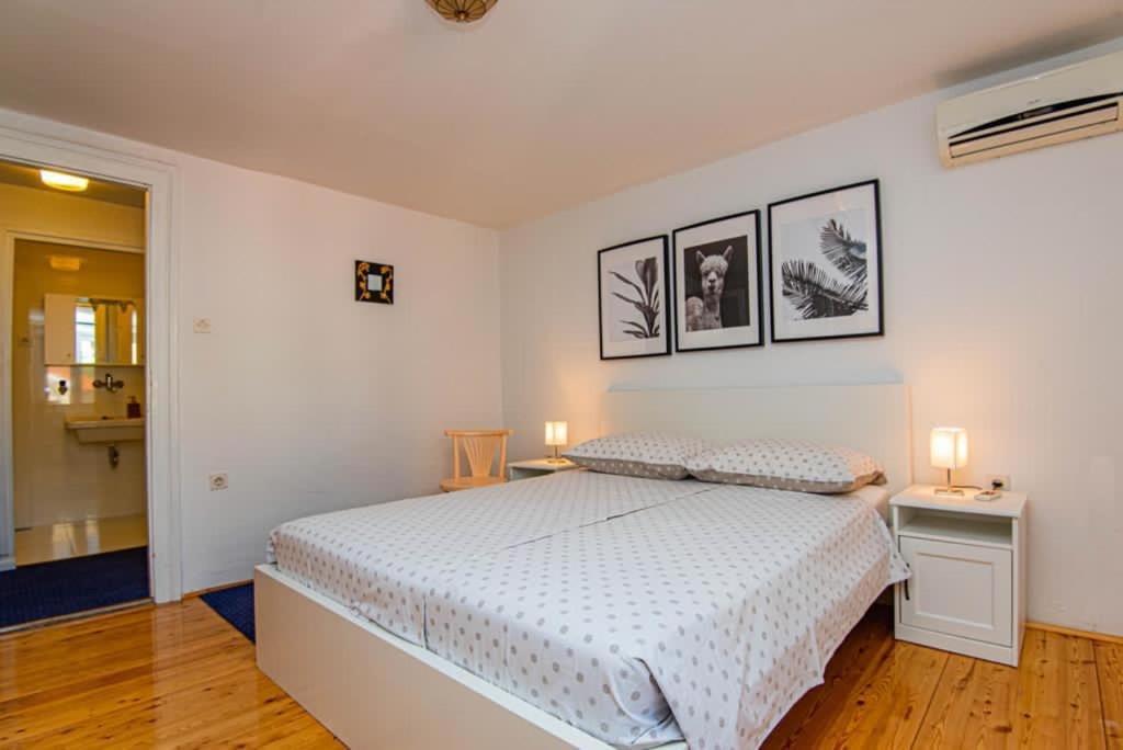 Apartments And Rooms Ille Sibenik Exterior photo