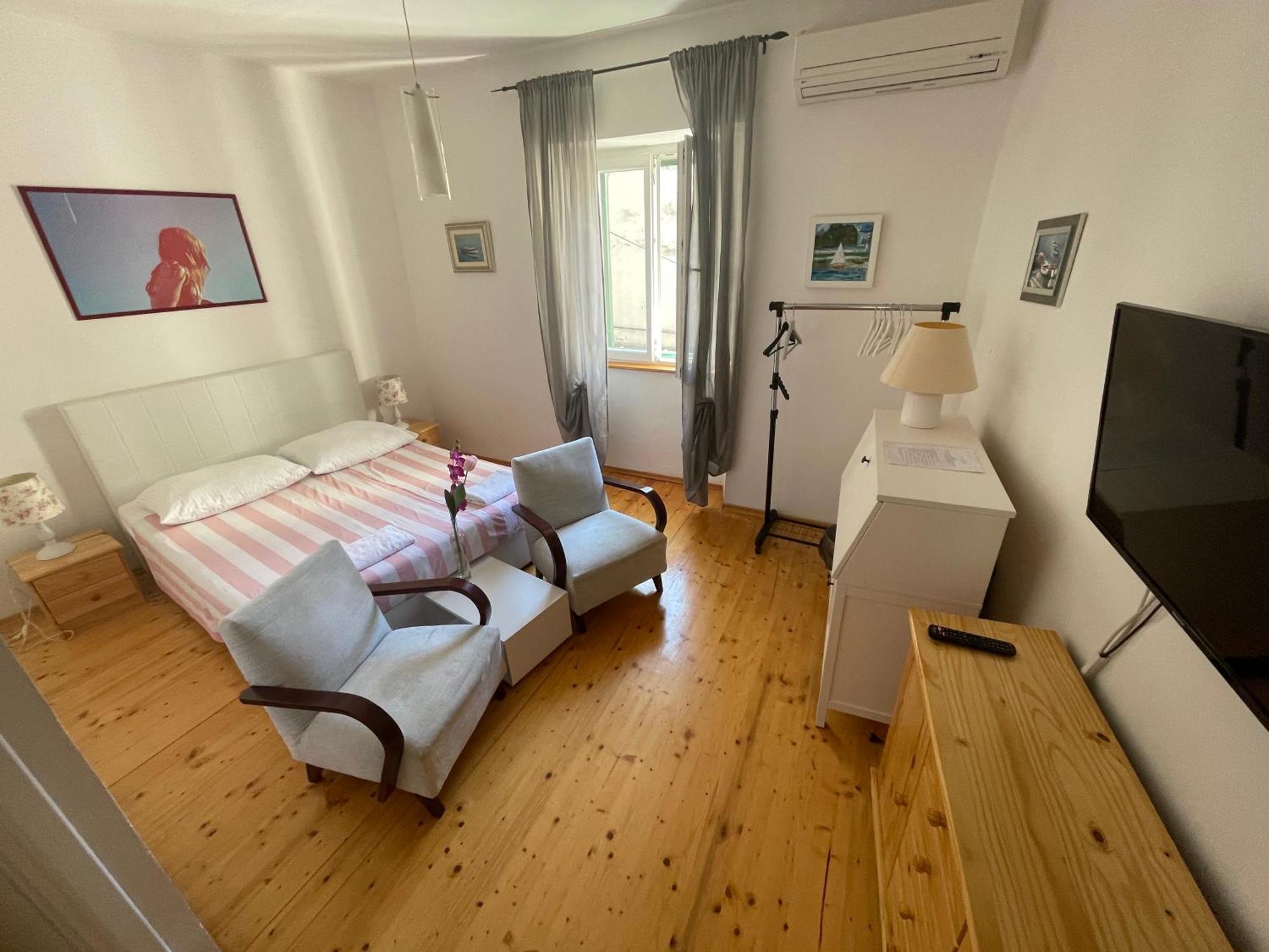 Apartments And Rooms Ille Sibenik Exterior photo