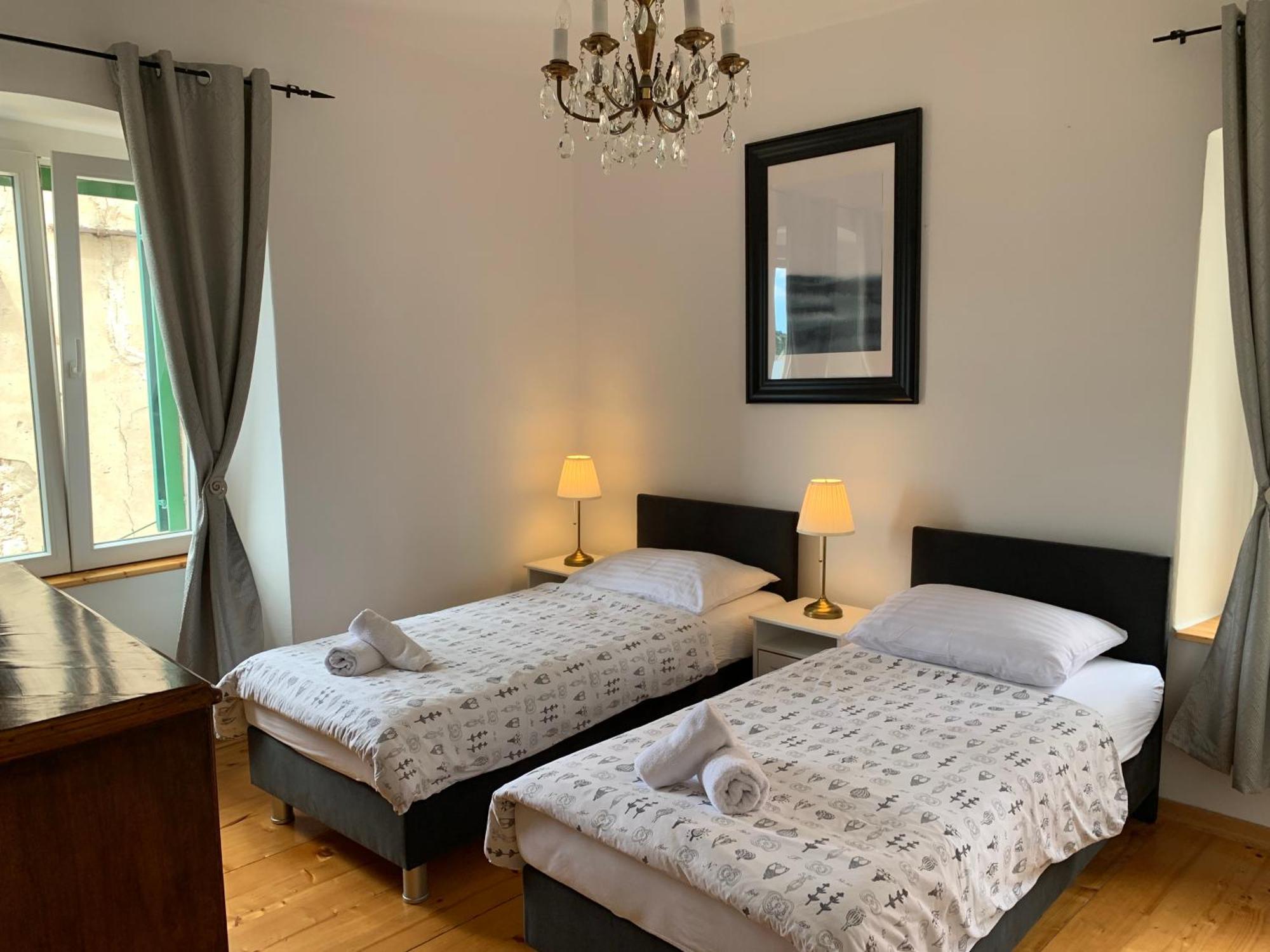 Apartments And Rooms Ille Sibenik Exterior photo